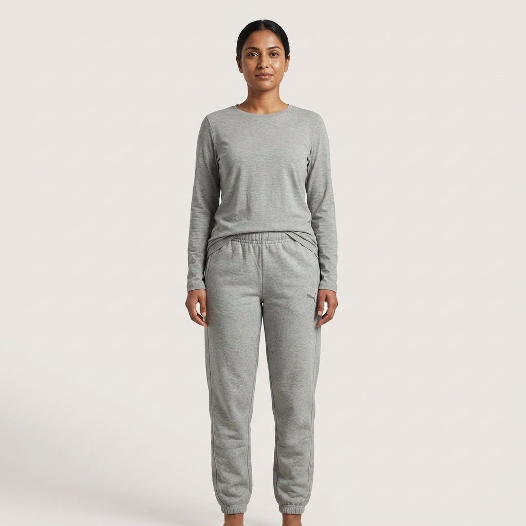 PUMA ESS SWEAT PANTS, CLOSED, FLEEC in Standard