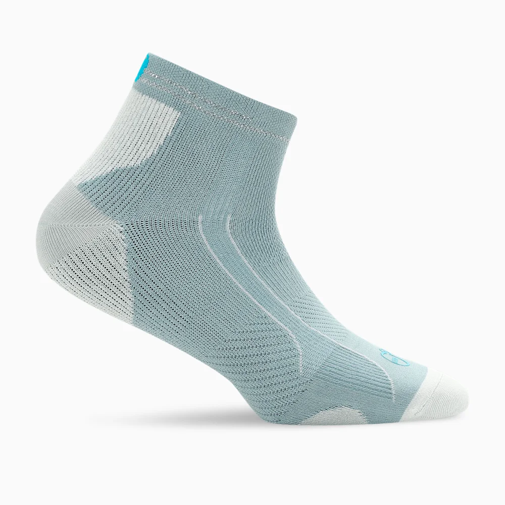 PUMA PERFORMANCE RUNNING QUARTER 1P in Standard