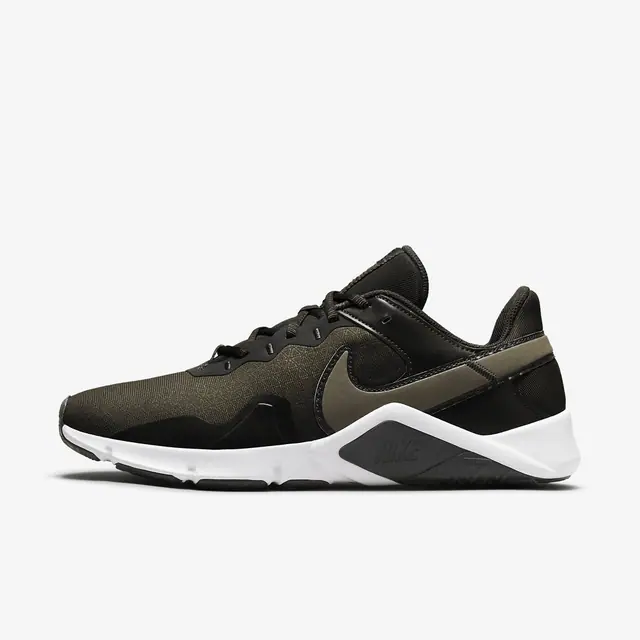 NIKE LEGEND ESSENTIAL 2 in CARGO KHAKI/OLIVE GREY-DK SMOKE GREY