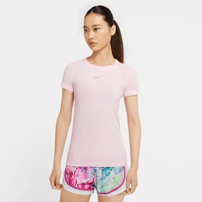 NIKE AS W NK INFINITE TOP SS in PINK FOAM /REFLE