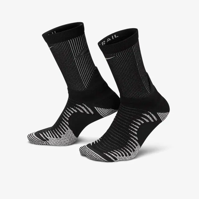 U NIKE TRAIL RUNNING CRW - 200 in BLACK/ANTHRACITE/BLACK/REFLECTIVE SILV