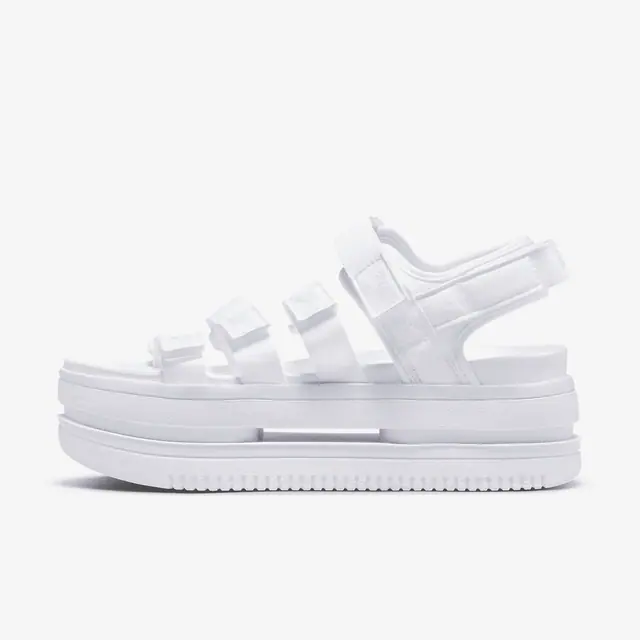 W NIKE ICON CLASSIC SANDAL in WHITE/PURE PLATINUM-WHITE
