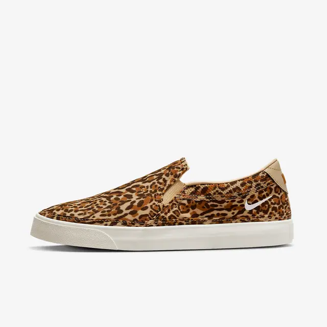 WMNS NIKE COURT LEGACY SLP PT in SESAME/PHANTOM-DESERT OCHRE-SUMMIT WHITE