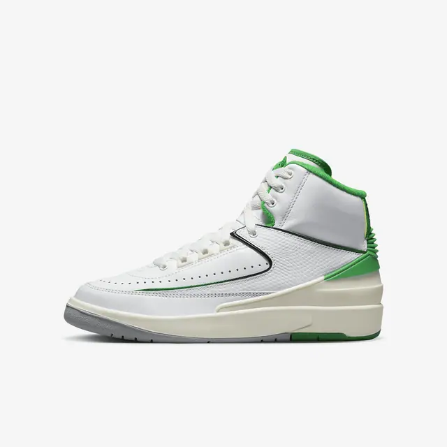 NIKE AIR JORDAN 2 RETRO (GS) in WHITE/LUCKY GREEN-SAIL-LT STEEL GREY