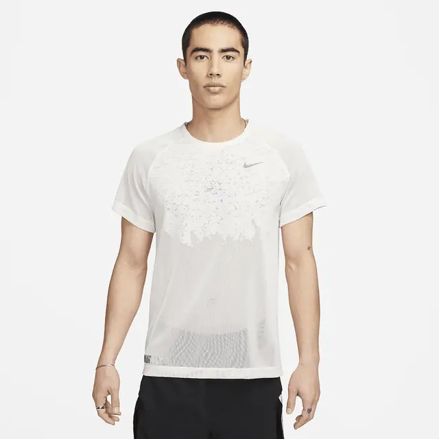 NIKE AS M NK DFADV RUN DVN TECHKNIT in PHANTM/REFBLK
