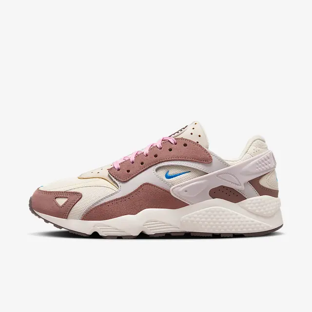 NIKE AIR HUARACHE RUNNER in LT OREWOOD BRN/PHOTO BLUE-EARTH
