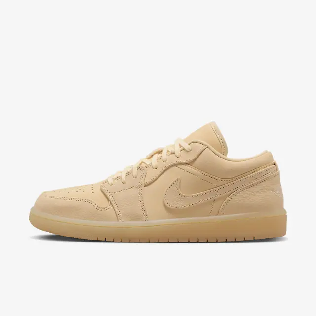 NIKE WMNS AIR JORDAN 1 LOW SE in PALE VANILLA/PALE VANILLA-PALE VANILLA