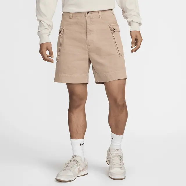 NIKE AS M NL WVN P44 CARGO SHORT DY in HEMP/HEMP
