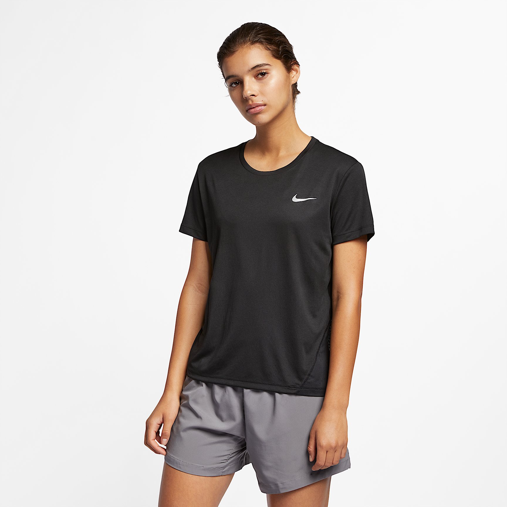 NIKE AS W NK MILER TOP SS in BLACK/REFLECTIVE SILV