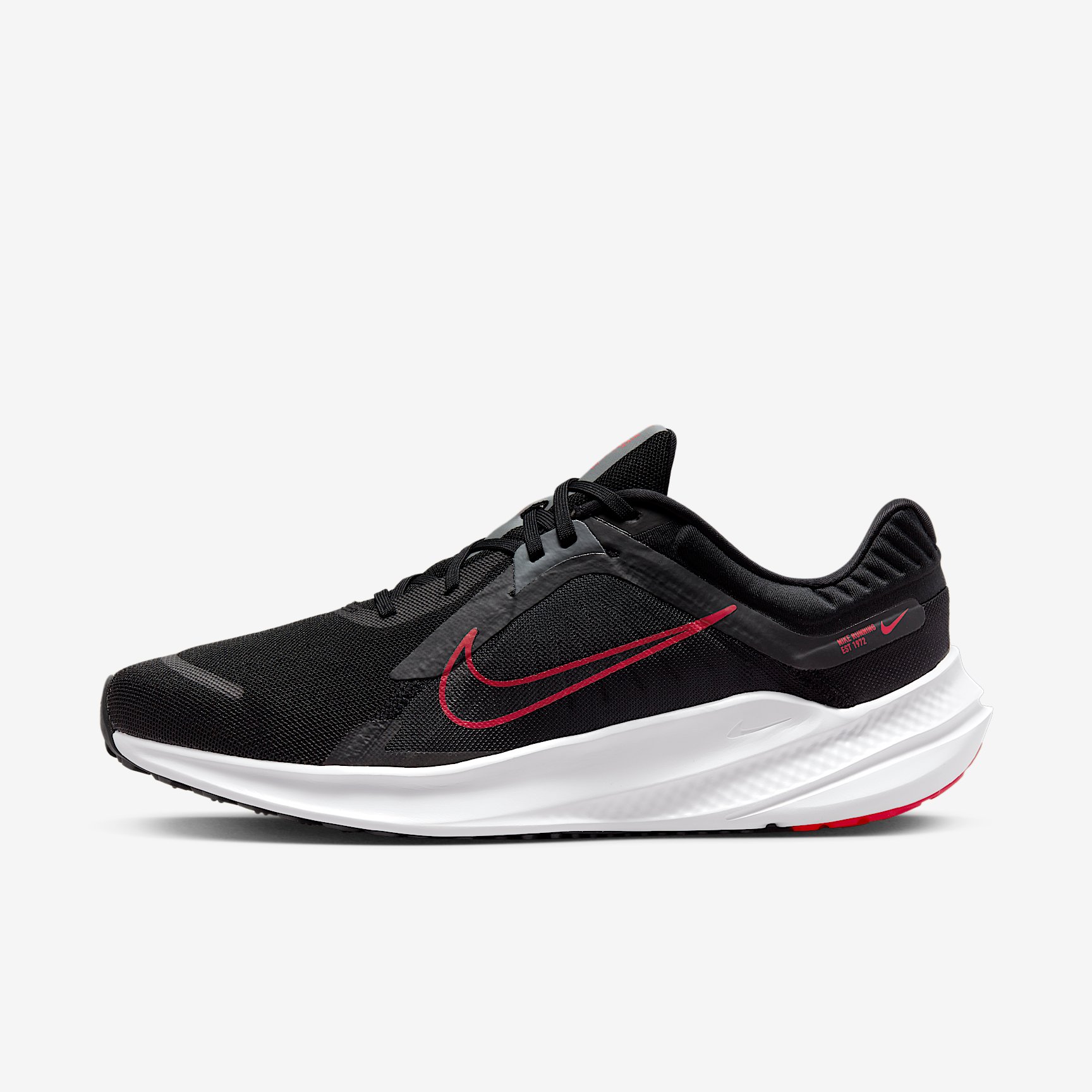 NIKE QUEST 5 in BLACK UNIVERSITY RED-SMOKE GREY