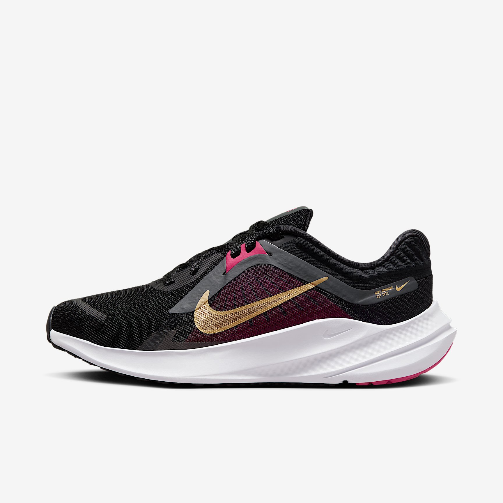 WMNS NIKE QUEST 5 in BLACK METALLIC GOLD-DK SMOKE GREY