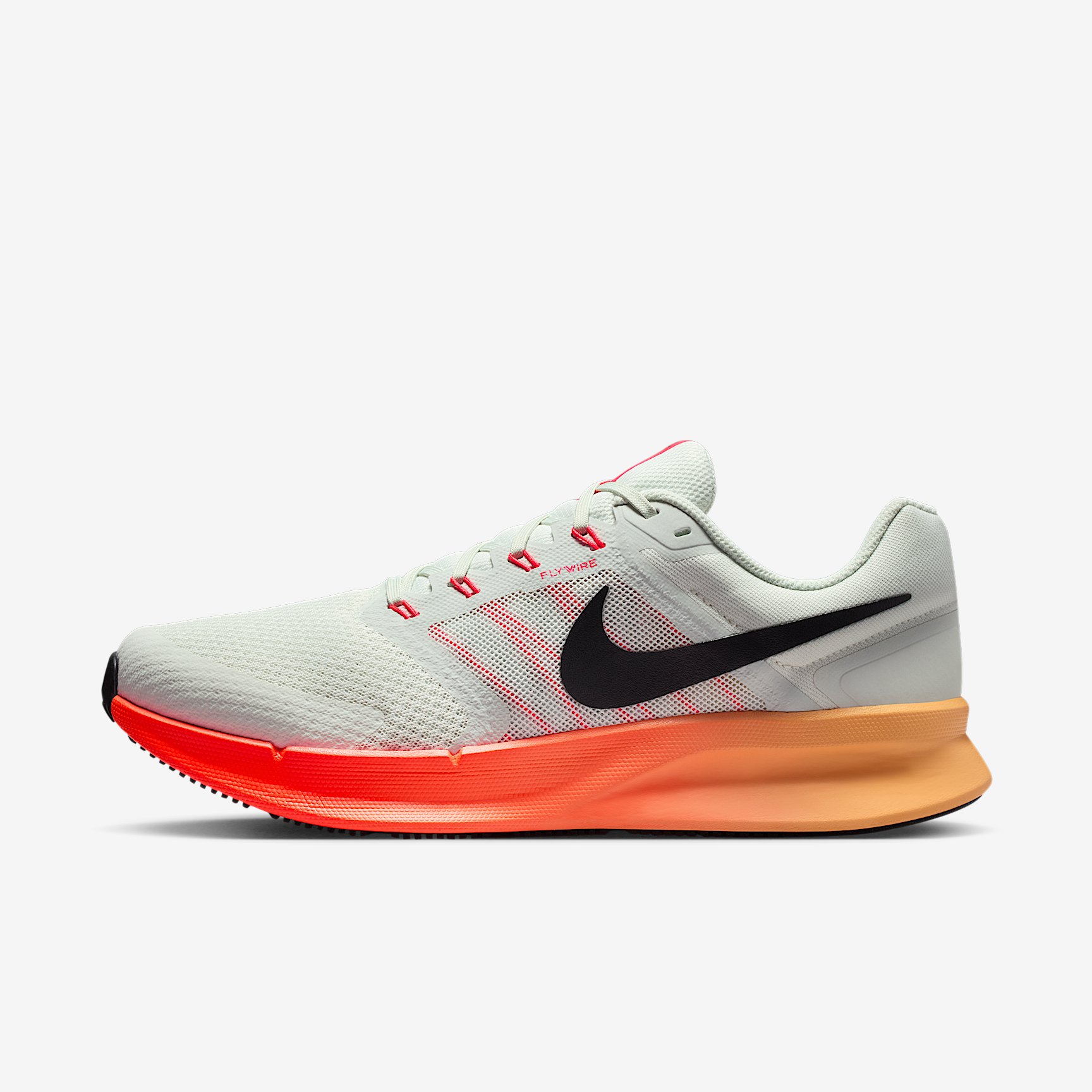 NIKE RUN SWIFT 3 in SPRUCE AURA BLACK-BRIGHT CRIMSON