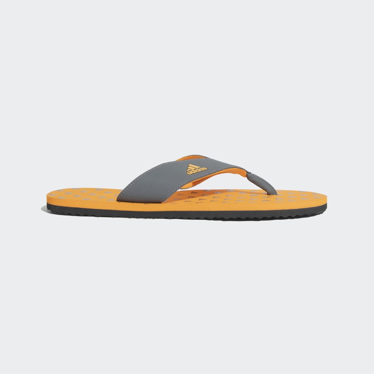 ADIDAS ADIHAUTE M SLIPPERS in Standard