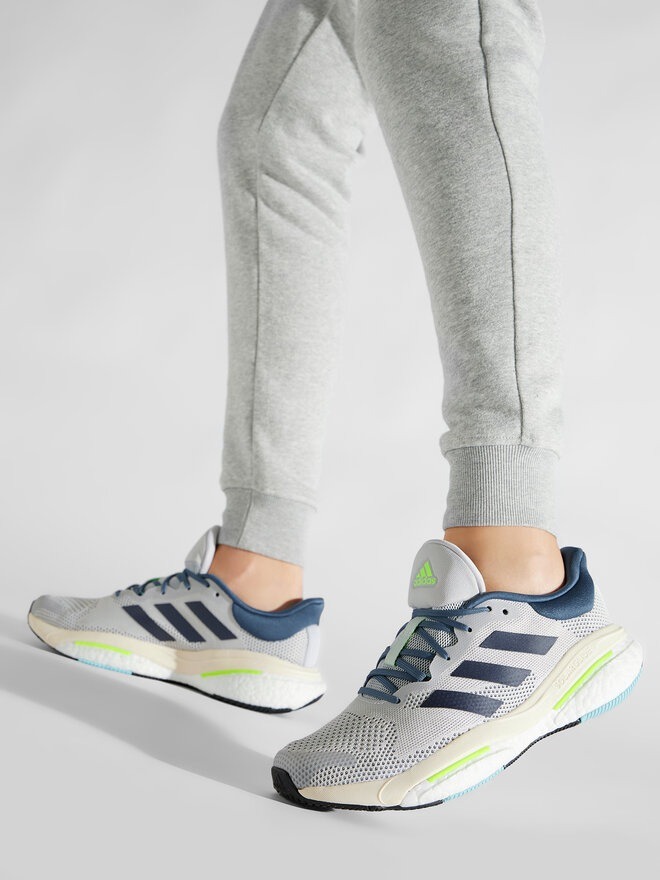 ADIDAS SOLAR GLIDE 5 M RUNNING SHOES in Standard